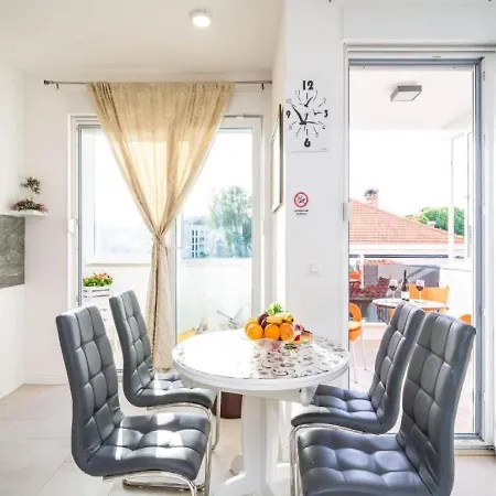 Appartement Anka *